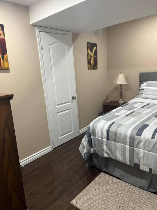 ミルトンBernie'S Basementアパートメント エクステリア 写真